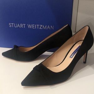 Stuart Weitzman black suede pumps with knot detail on toe. NWT.
